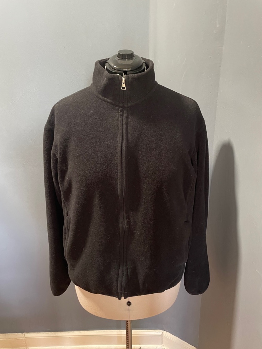 Uniqlo Black Fleece Hoodie with Subtle Logo Tag Size-Medium